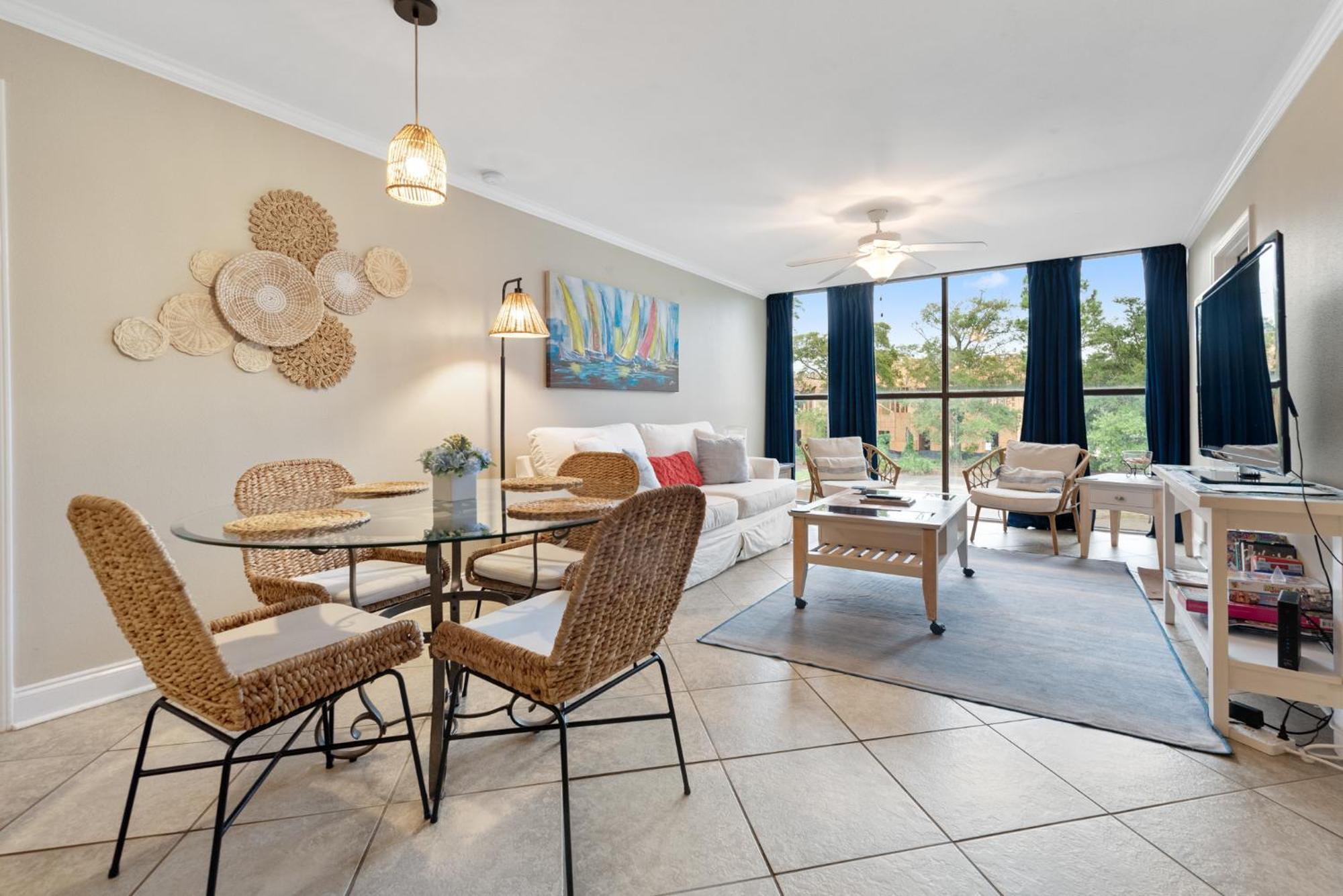 Fun 2 Bed/2 Bath Condo With Pool On Biloxi Beach Bagian luar foto