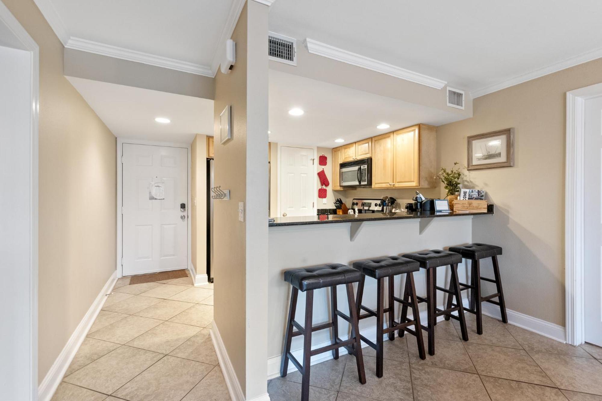 Fun 2 Bed/2 Bath Condo With Pool On Biloxi Beach Bagian luar foto
